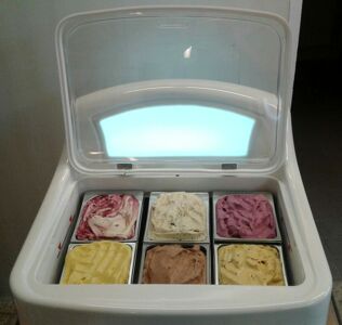 Lung's Milcheis Box